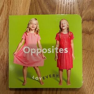Lovevery Opposites book - new